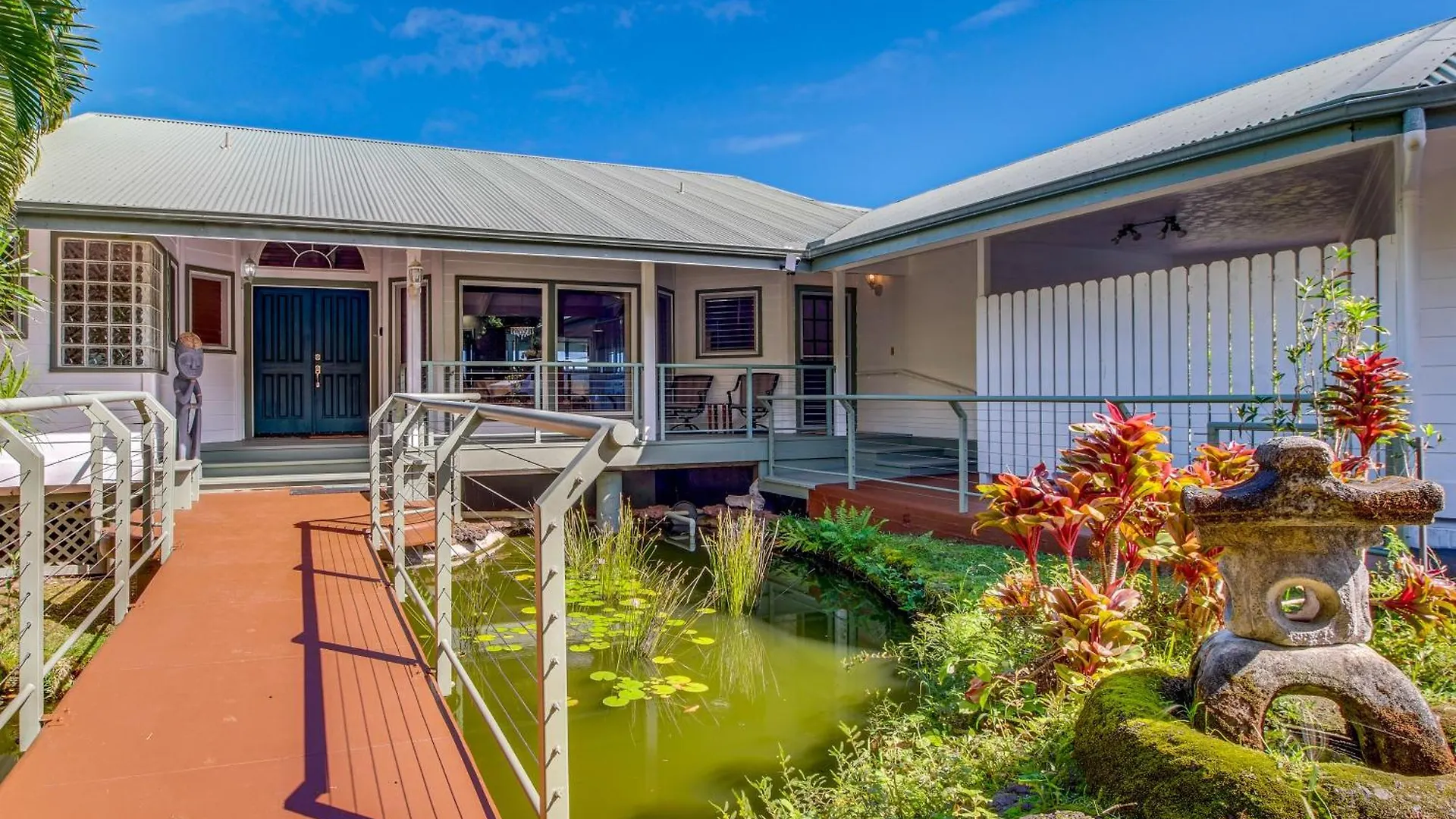 Honomu Home With Screened Lanai And Ocean Views! Pepeekeo