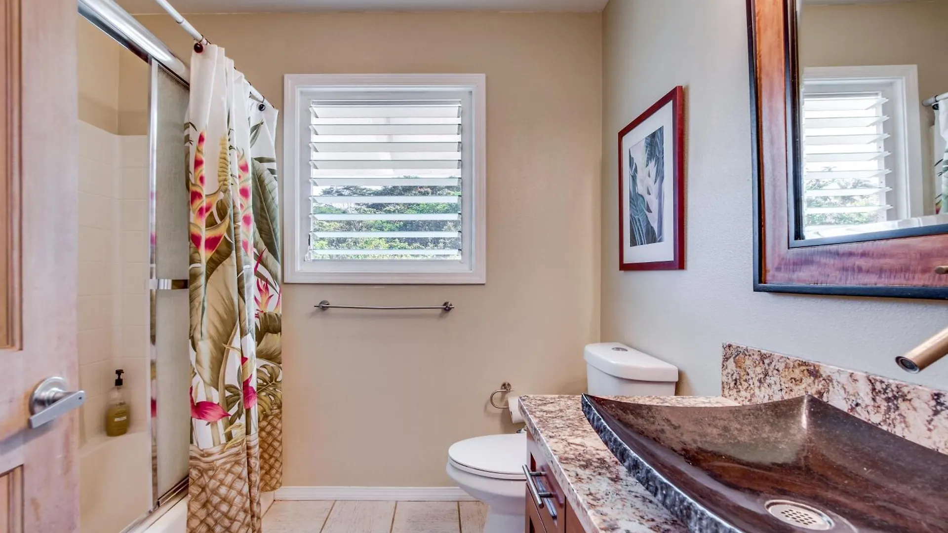 Honomu Home With Screened Lanai And Ocean Views! Pepeekeo Holiday home